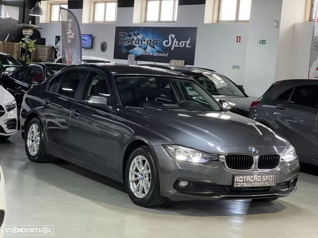 BMW 320 d Line Luxury Purity - 3