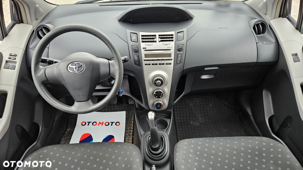 Toyota Yaris 1.3 VVT-i Cool - 6