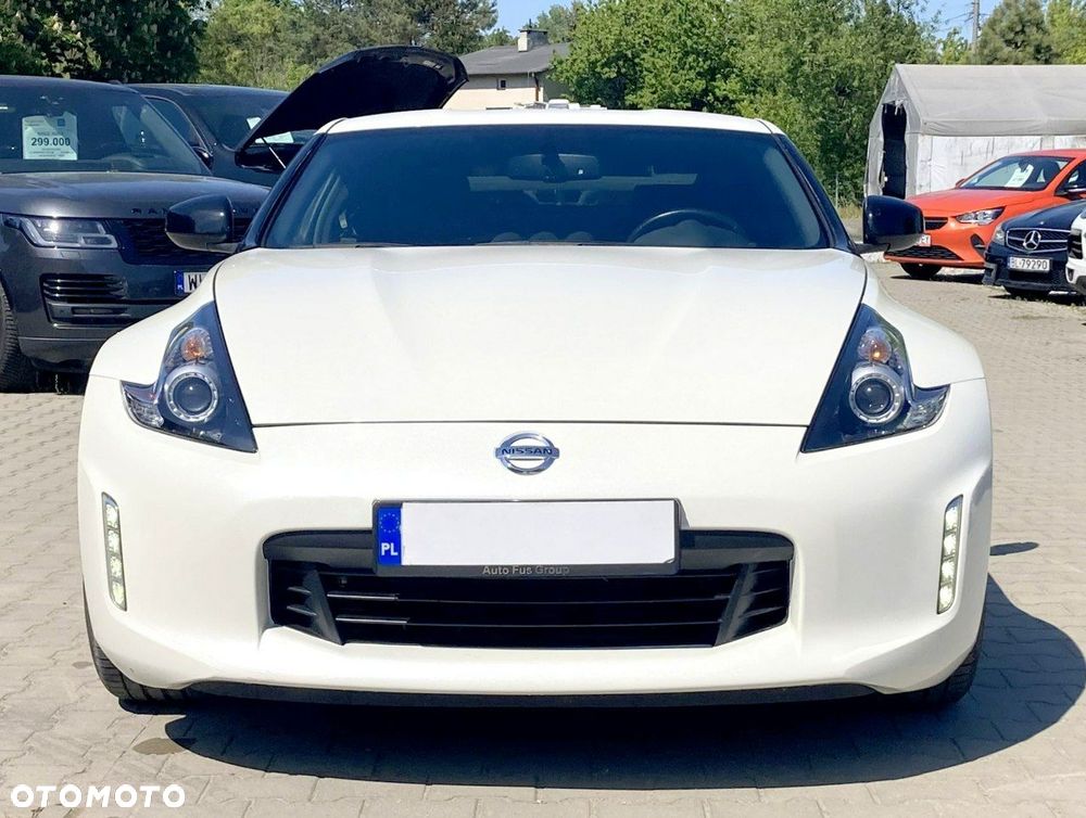 Nissan 370 Z - 4