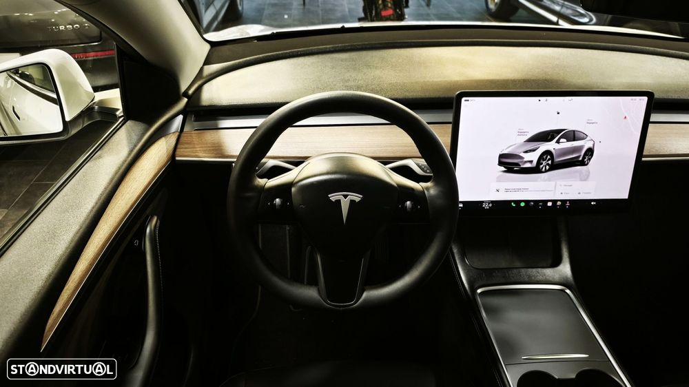 Tesla Model Y Tração Traseira - 17