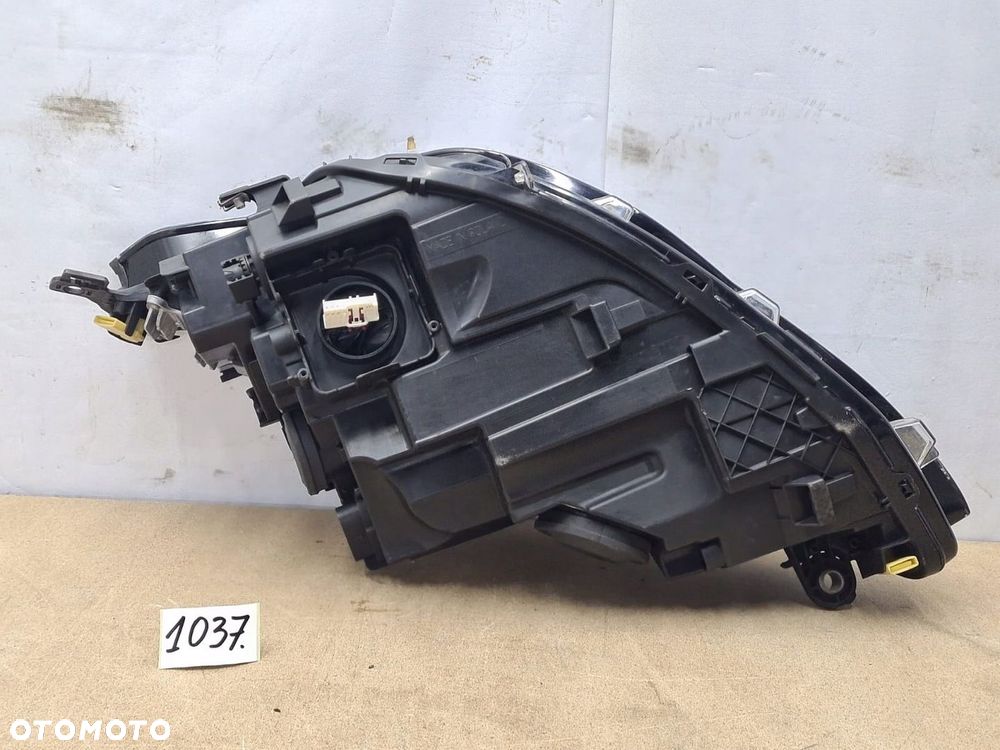 REFLEKTOR LAMPA PRZÓD PRAWY LED VW GOLF VIII 19-23r - 6