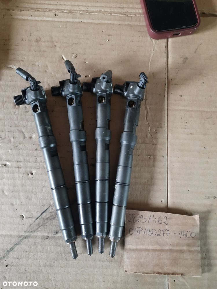 Wtryskiwacz wtrysk VW Seat 1.2 TDI 28231462 03P130277 - 1