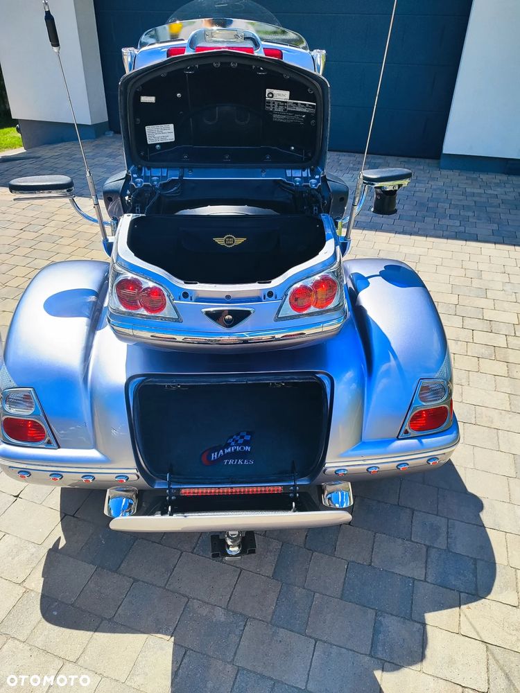 Honda GL - 24