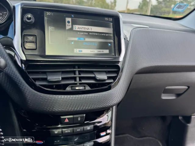 Peugeot 2008 1.6 e-HDi Allure - 14