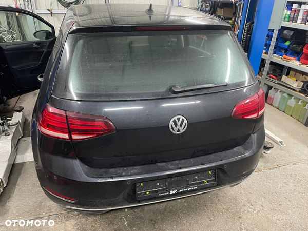 Zderzak Tył VW Golf 7 Lift HB LC9X