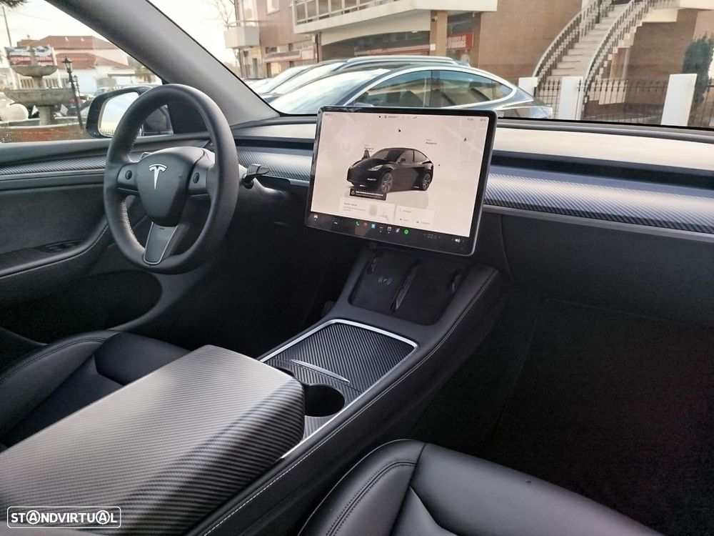 Tesla Model Y Tração Traseira - 36
