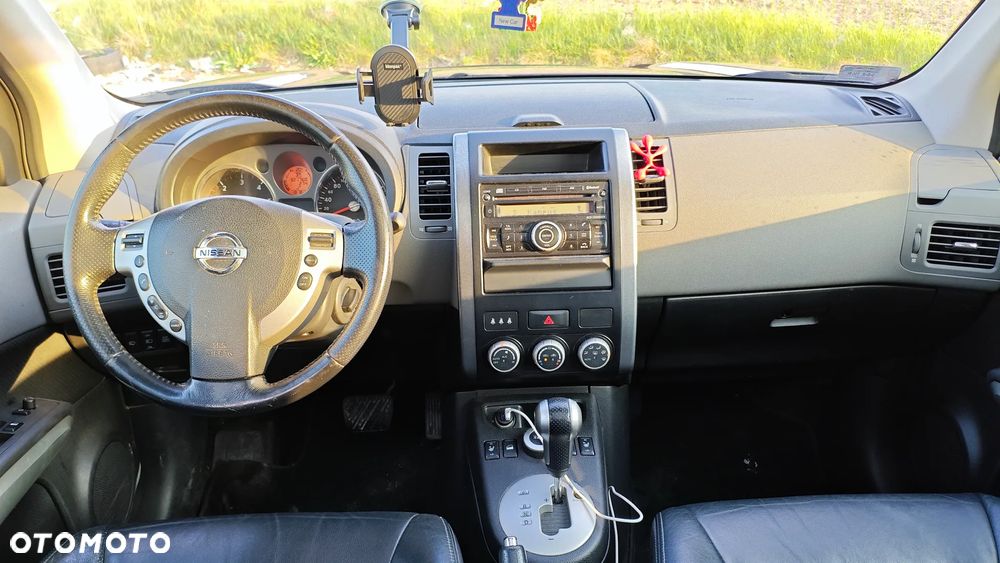 Nissan X-Trail 2.0 dCi LE - 10