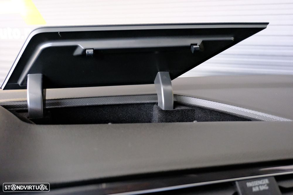 VW Tiguan Allspace 2.0 TDI Confortline DSG - 32