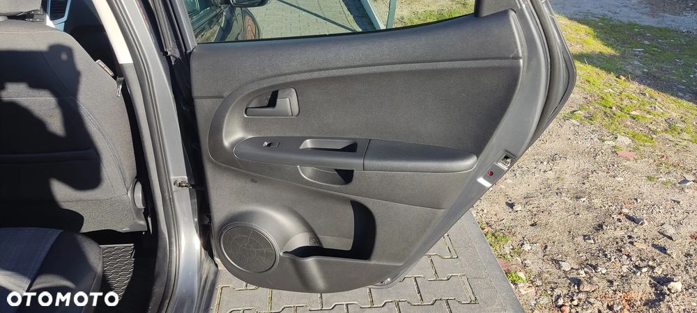 Kia Venga 1.6 CVVT Fifa World Cup Edition - 24
