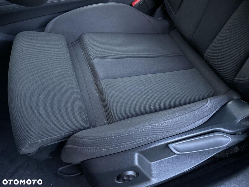 Audi A4 Limousine - 17