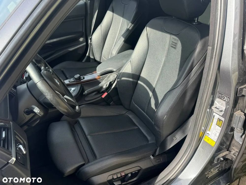 BMW Seria 3 320i Sport Line - 6