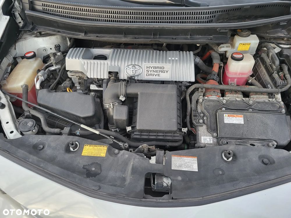 Toyota Prius+ - 16