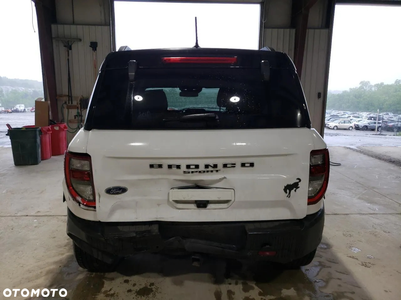 Ford Bronco - 6