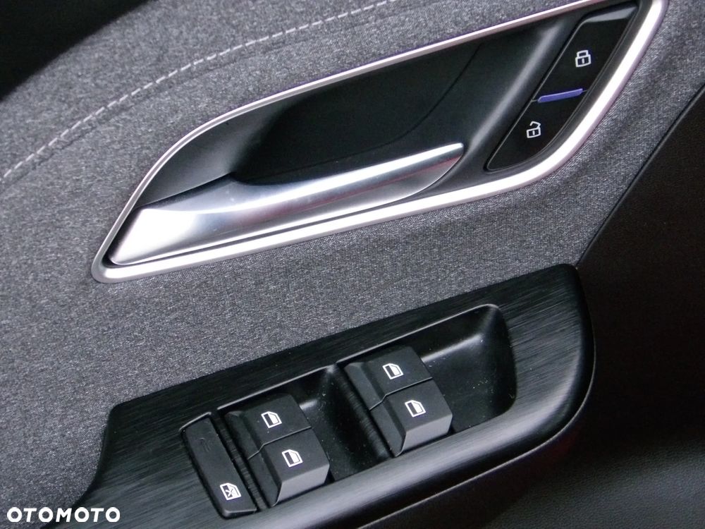 MG ZS 1.5 HEV+ Excite - 18