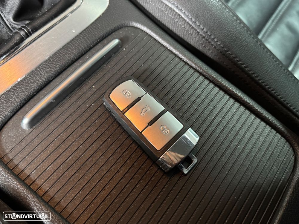 VW Passat Variant 2.0 TDI Highline - 51