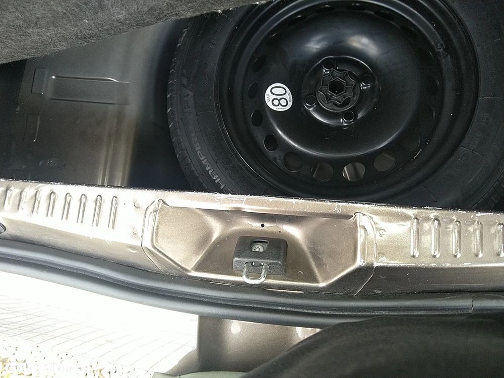 Dacia Sandero Stepway TCe 90 (S&S) Celebration - 24