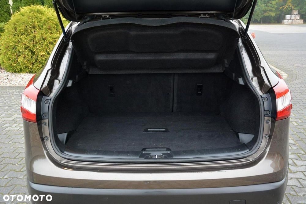 Nissan Qashqai 1.6 DCi 4x4 Tekna+ - 36