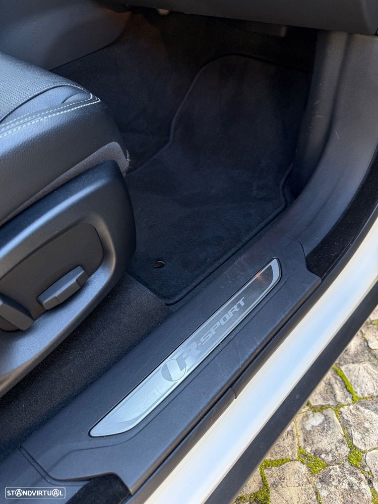 Jaguar F-Pace 2.0 i4D R-Sport AWD Aut. - 21