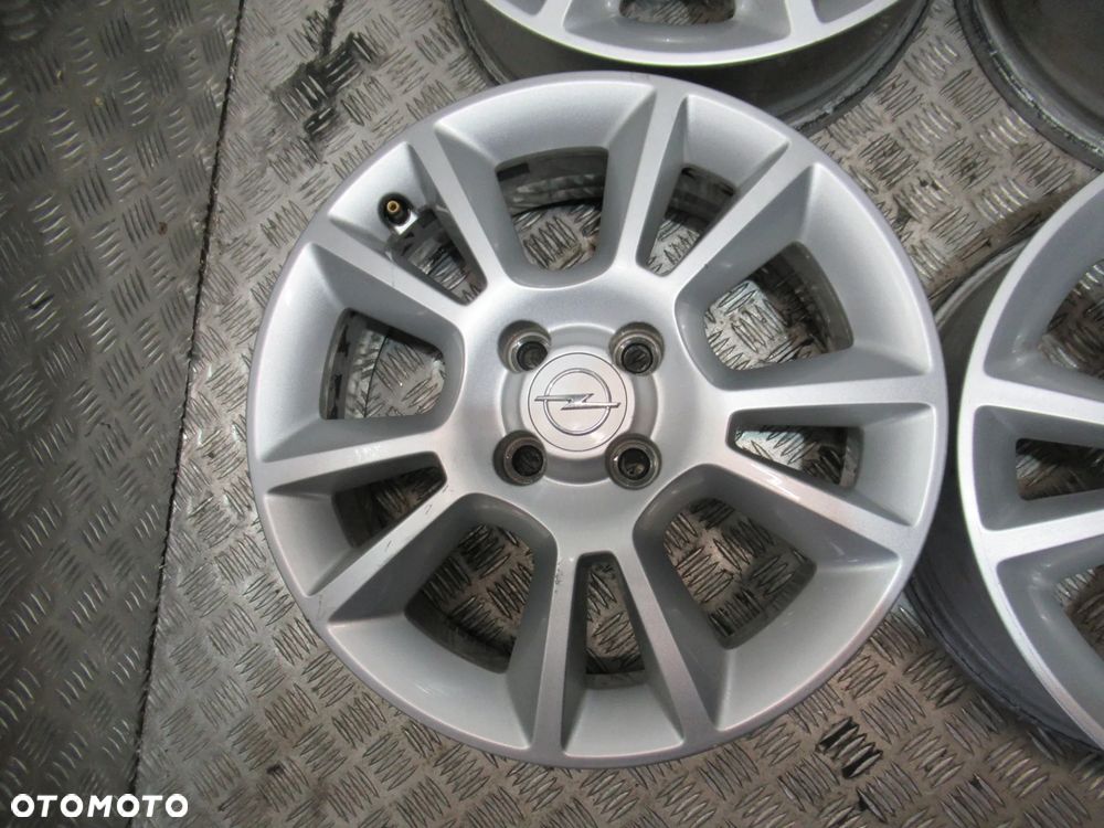 Felgi Opel Adam Combo Corsa D E Meriva 6Jx16 et41 4x100 - 6