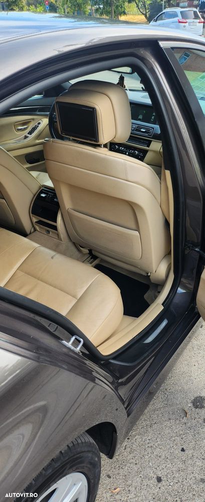 BMW Seria 5 520d Aut. - 26