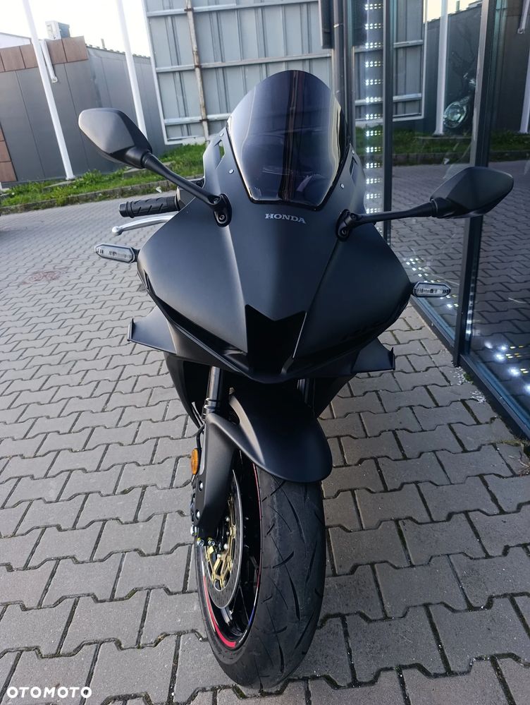 Honda CBR - 19