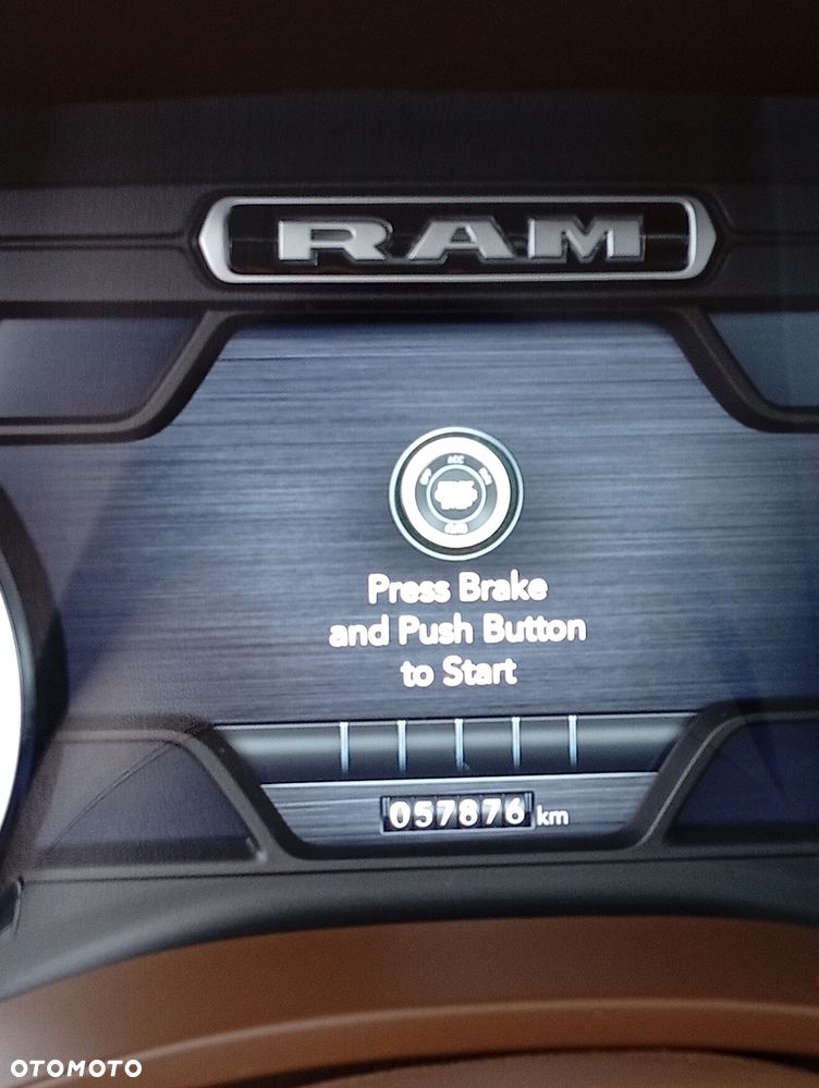 RAM 1500 5.7 Crew Cab Laramie - 8