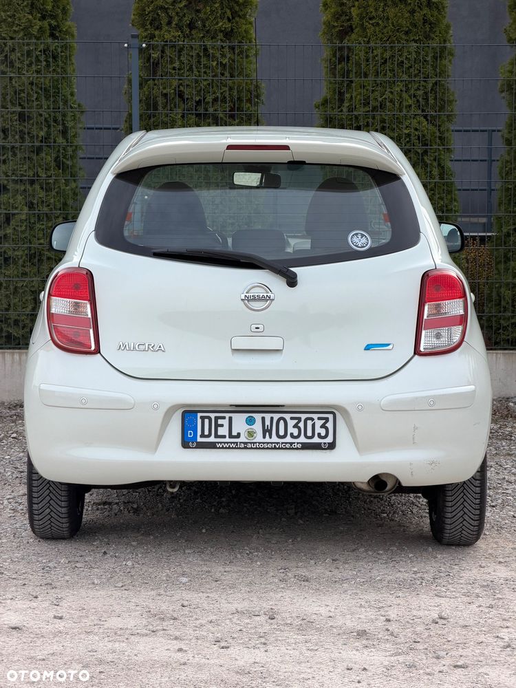 Nissan Micra 1.2 Bild der Frau - 16