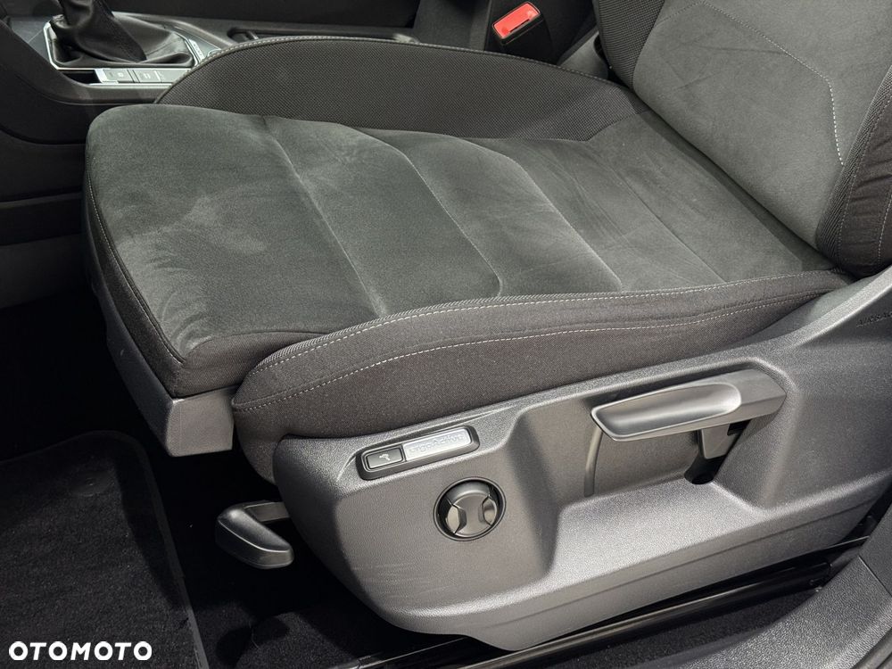 Volkswagen Tiguan Allspace - 11