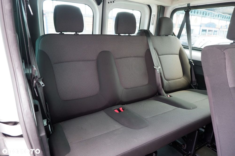 Renault Trafic 2.0 dCi EDC - 8