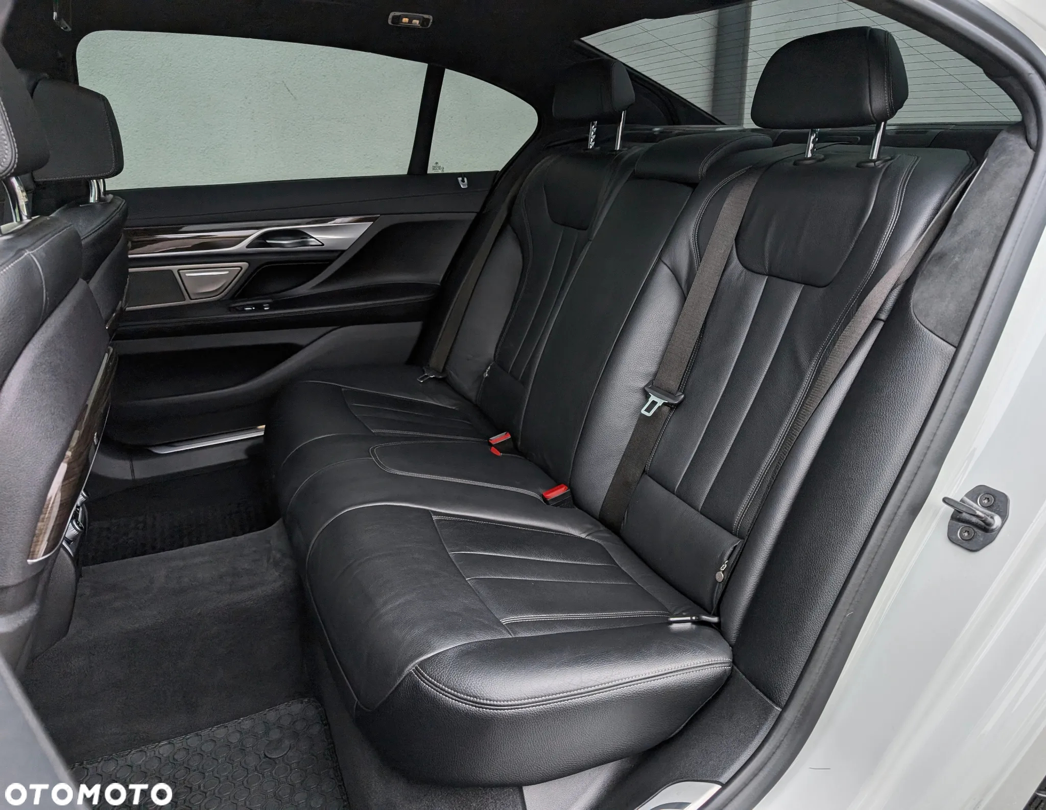 BMW Seria 7 740Li xDrive - 16