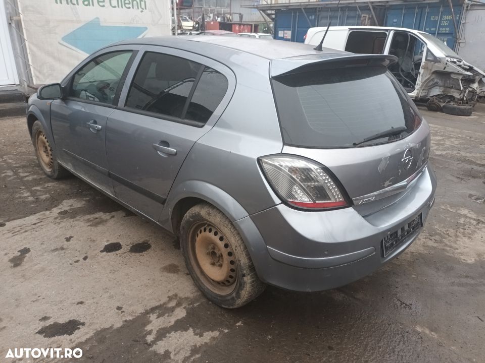 Dezmembrari  Opel ASTRA H  2004  > 2012 1.7 CDTI Motorina - 3