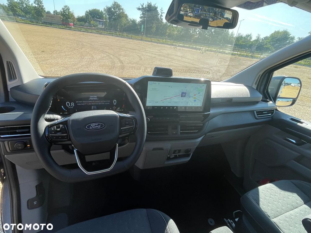 Ford Tourneo Custom 2.0 EcoBlue 320 L2 Titanium - 16
