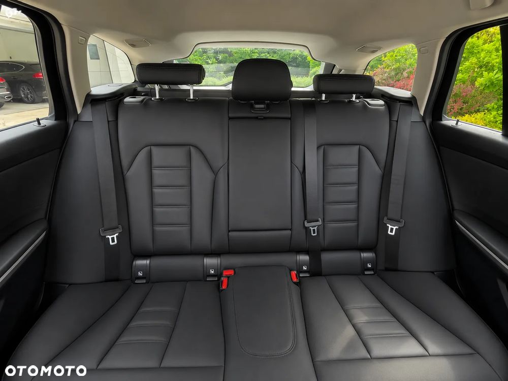 BMW Seria 3 318i M Sport sport - 26