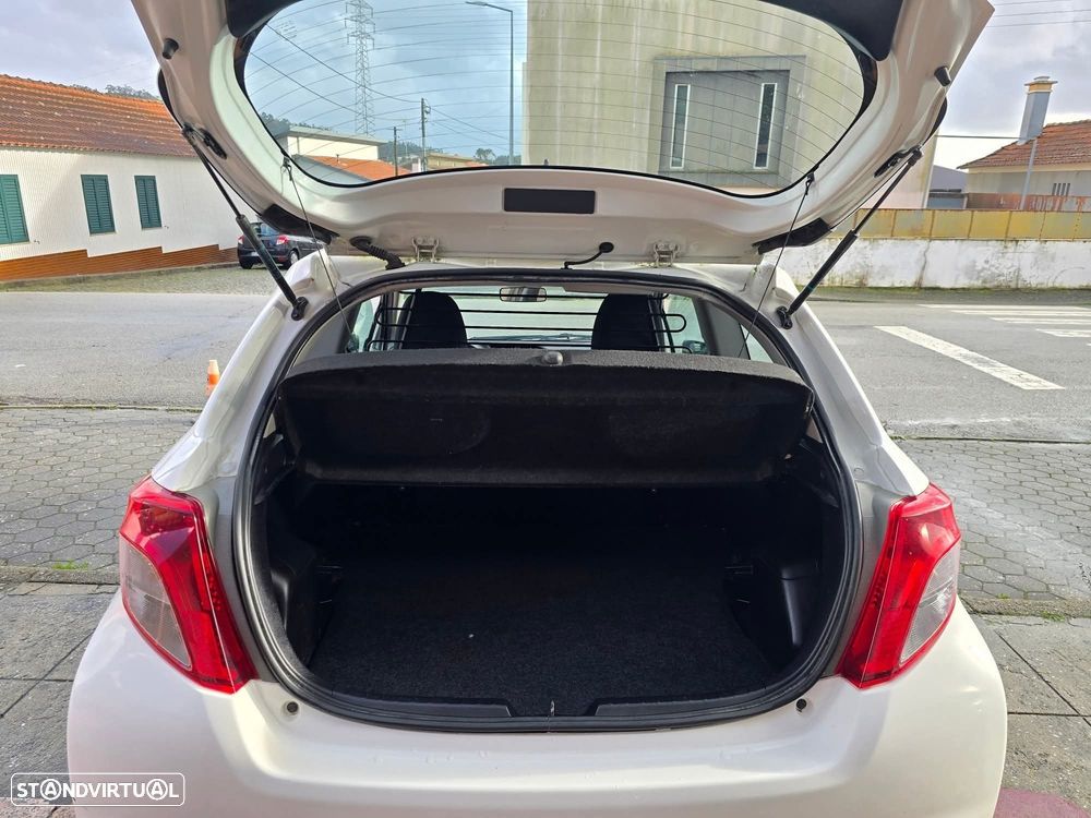 Toyota Yaris - 7