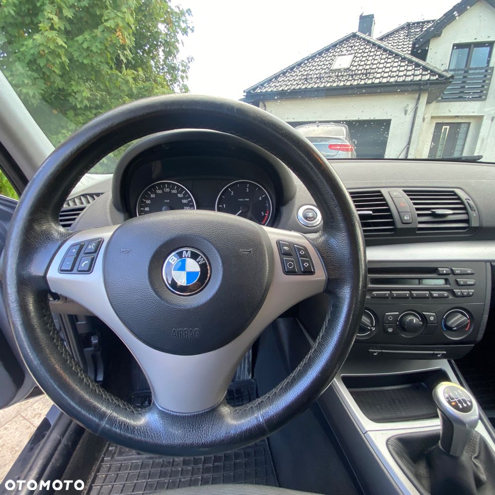 BMW Seria 1 118d - 9