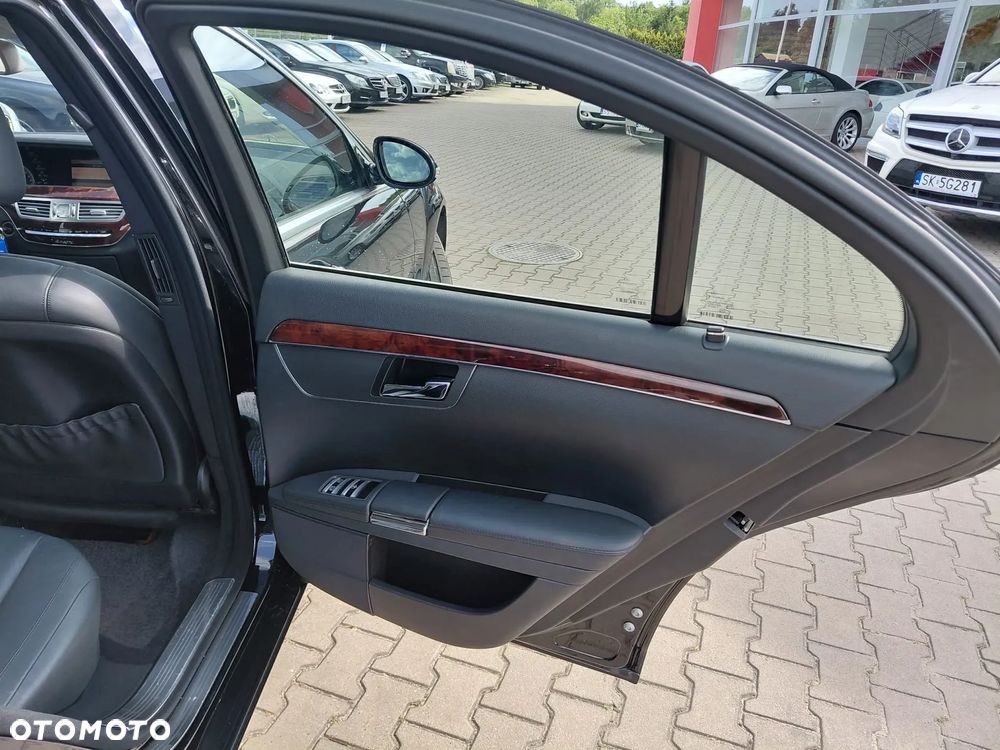 Mercedes-Benz Klasa S 500 4-Matic - 15