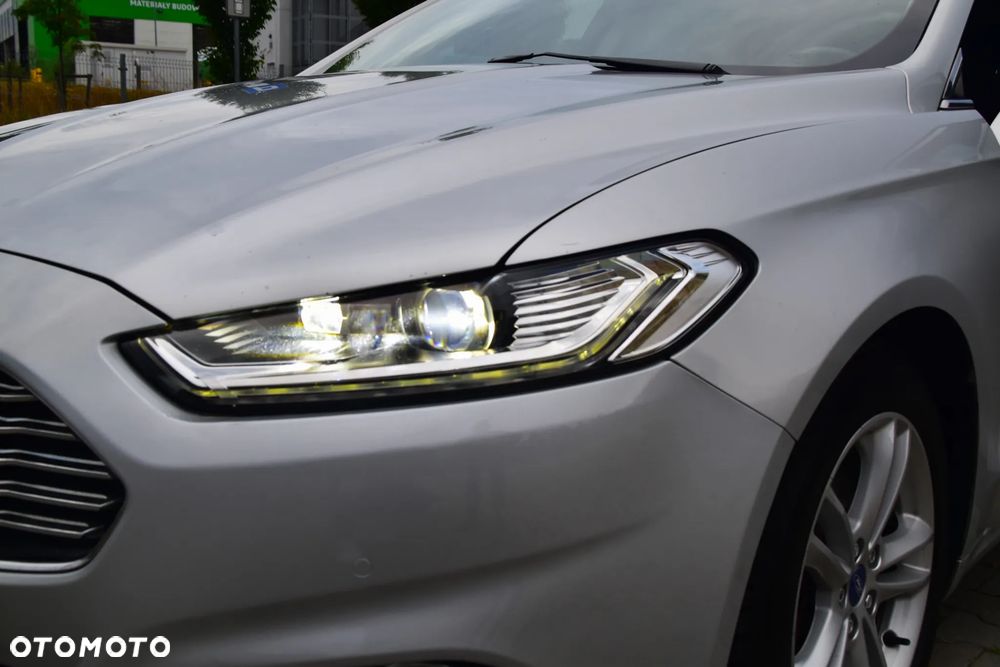 Ford Mondeo SW 2.0 TDCi ECOnetic Start-Stop Titanium - 23