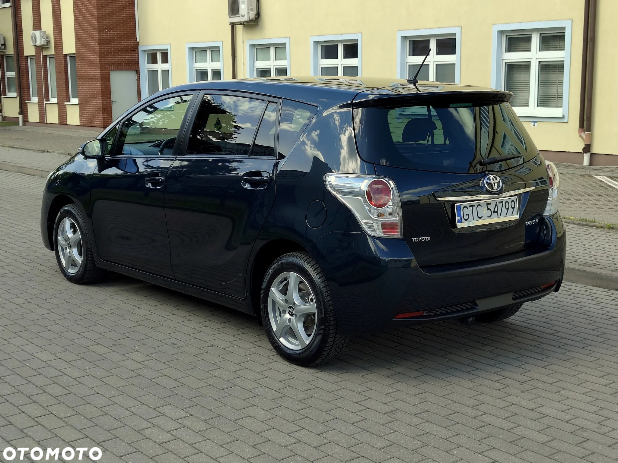 Toyota Verso - 4