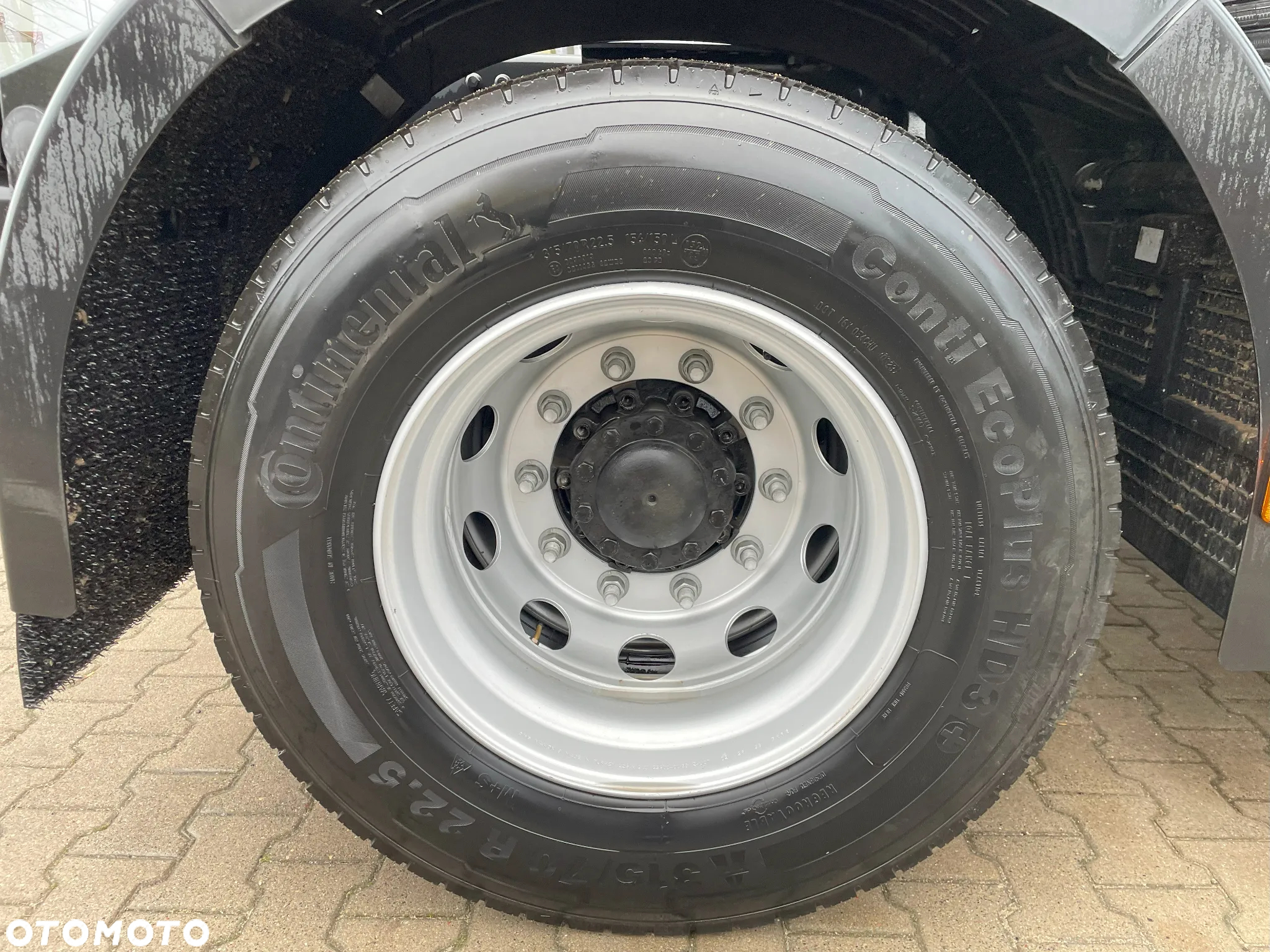 Ford F-MAX - 15