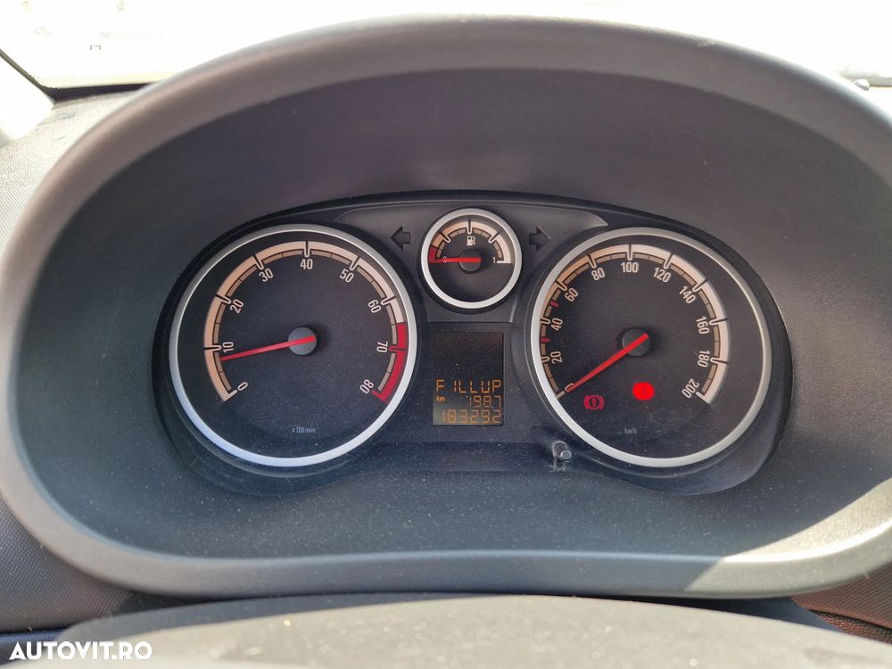 Opel Corsa - 8