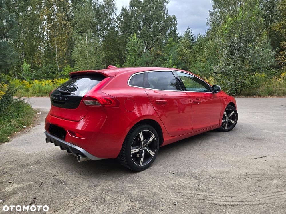 Volvo V40 T3 Drive-E R-Design Momentum - 5