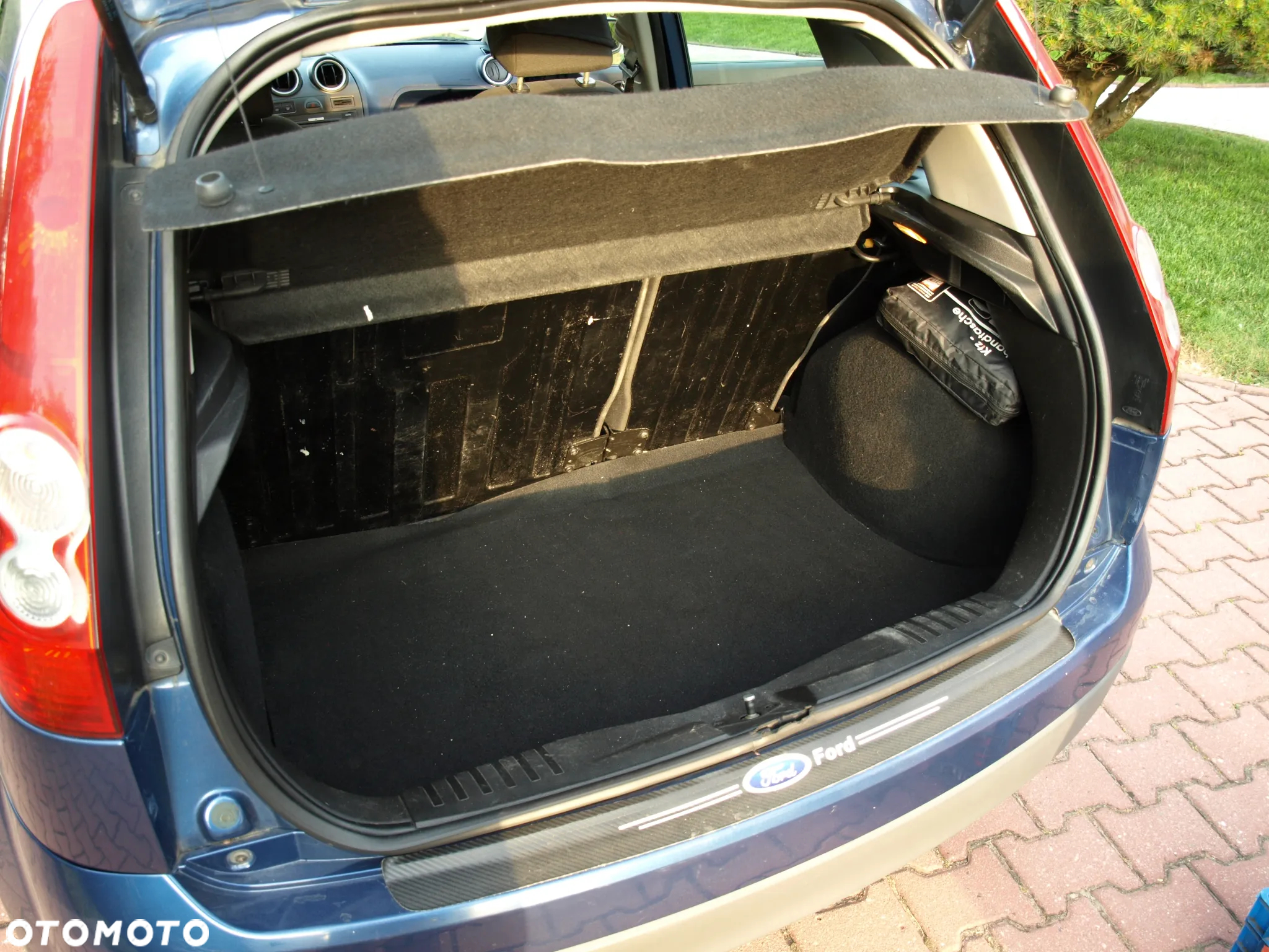 Ford Fiesta 1.3 Ambiente - 14