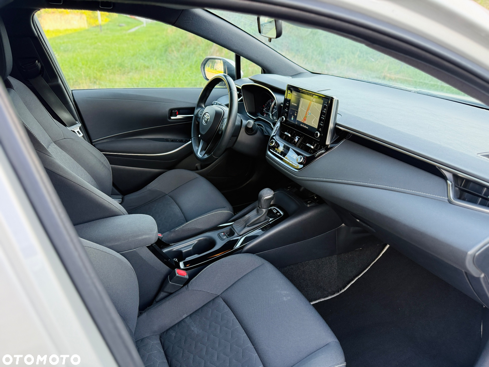 Toyota Corolla 1.8 Hybrid Active - 14