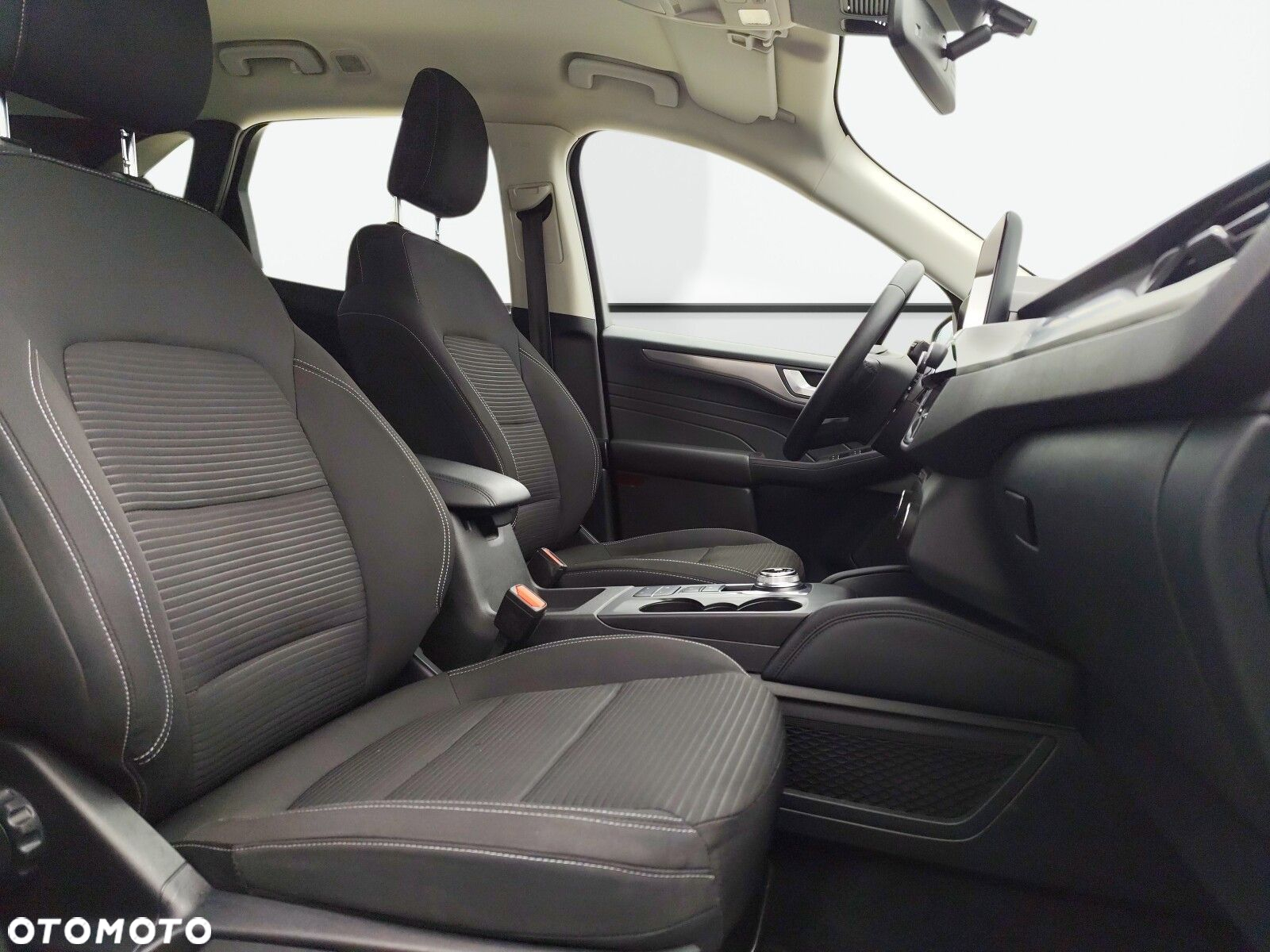 Ford Kuga - 20