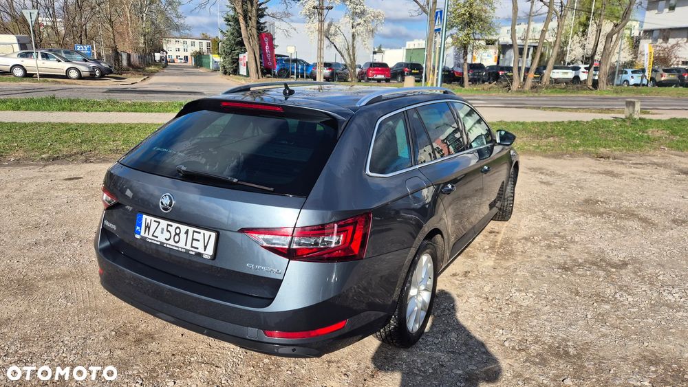 Skoda Superb 2.0 TDI Ambition DSG - 4