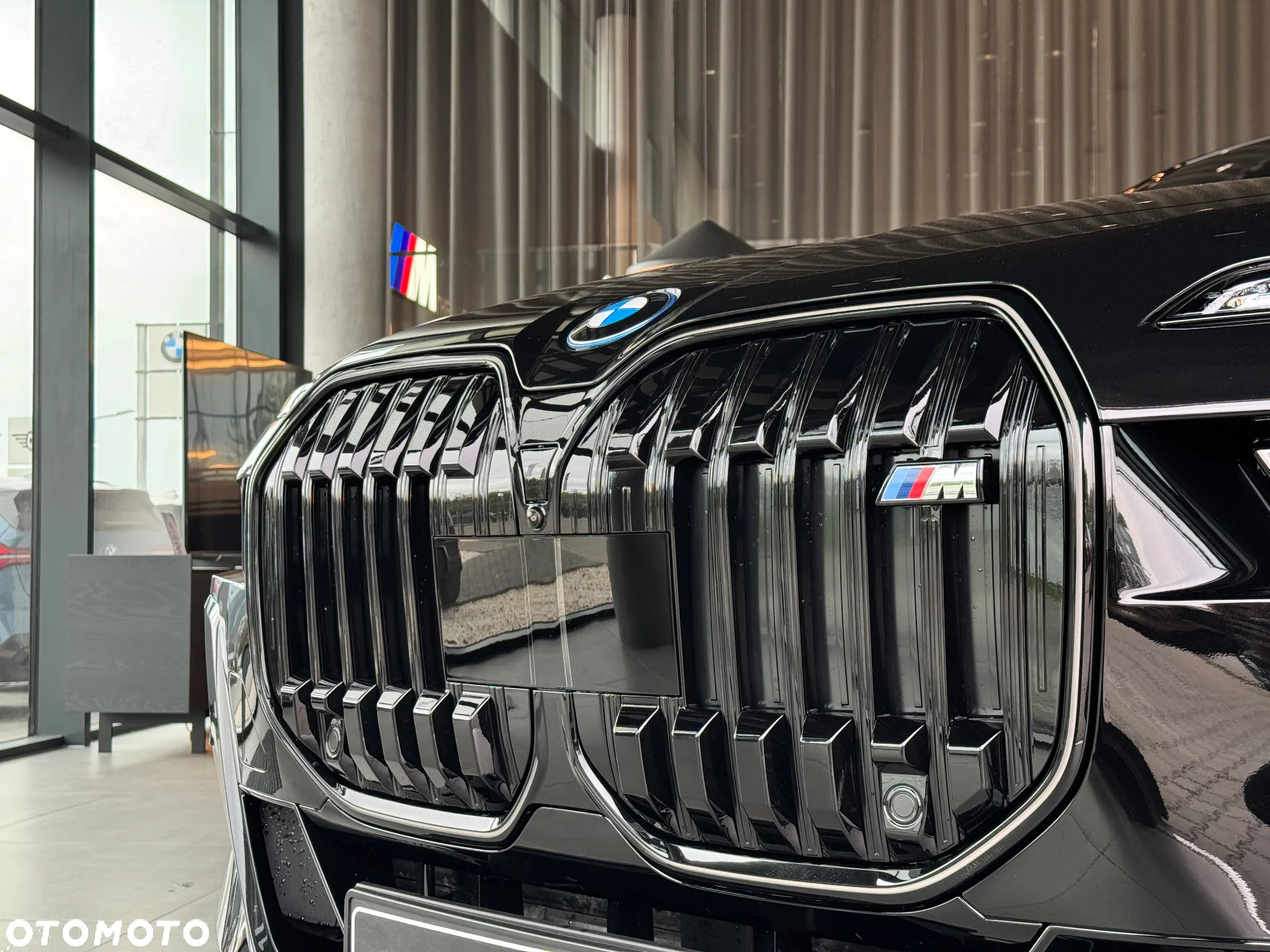 BMW Seria 7 M760e PHEV xDrive sport - 6