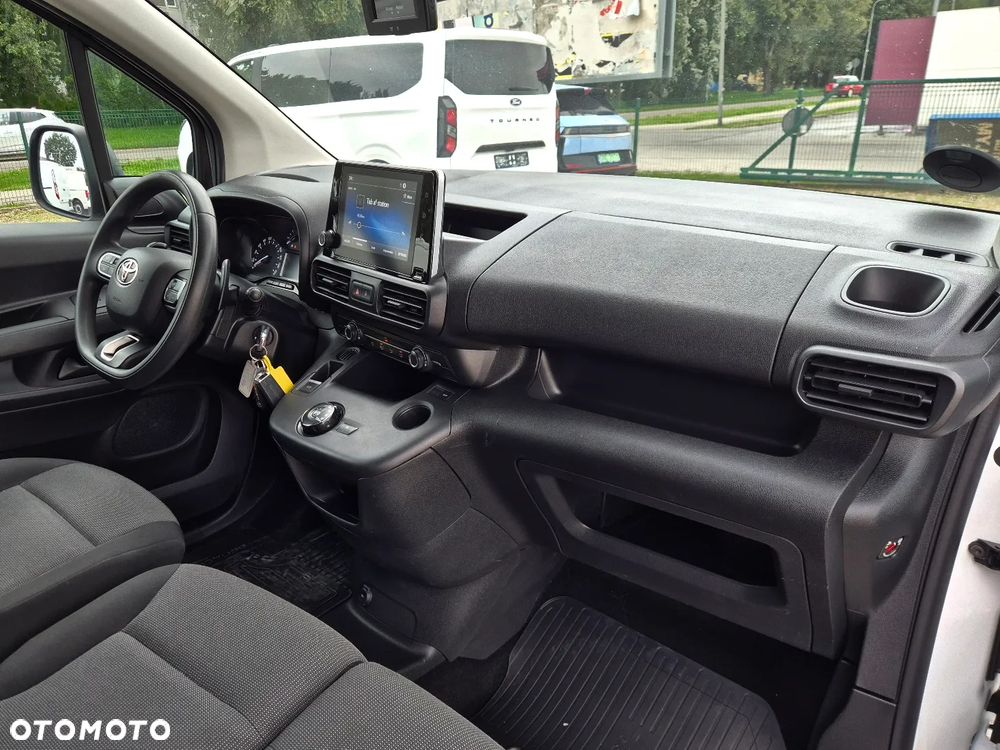 Toyota Proace City }{ Automat }{ 130KM }{ FV VAT }{ 2x drzwi przesuwne }{ Webasto } - 14