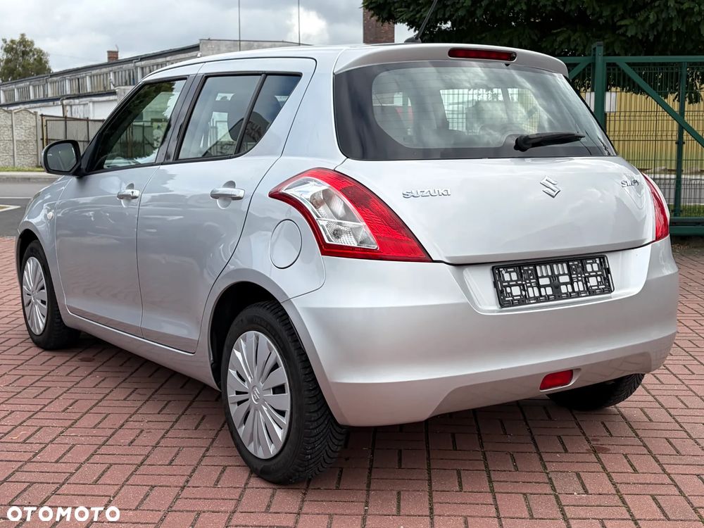 Suzuki Swift - 6