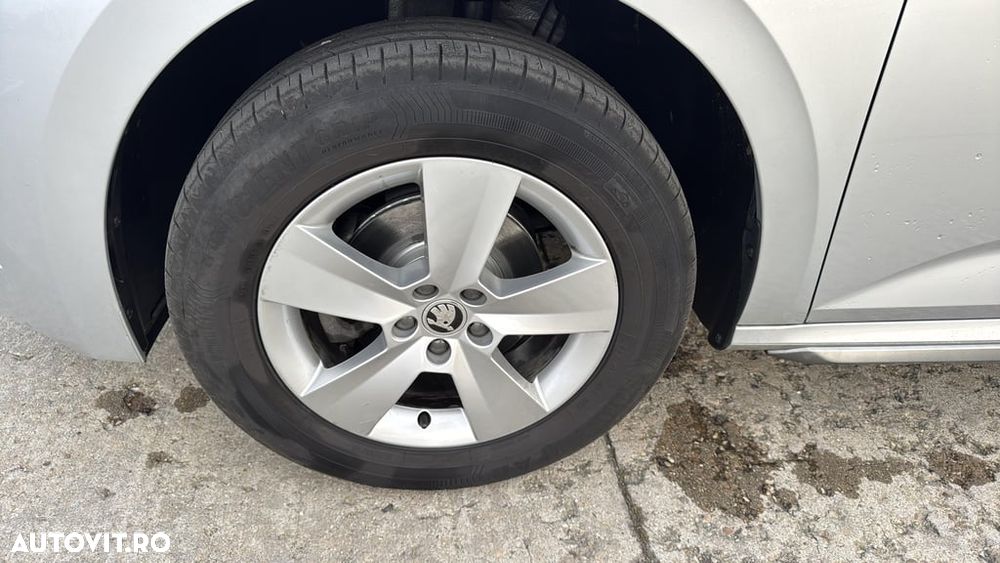 Skoda Kamiq 1.0 TSI Style - 9