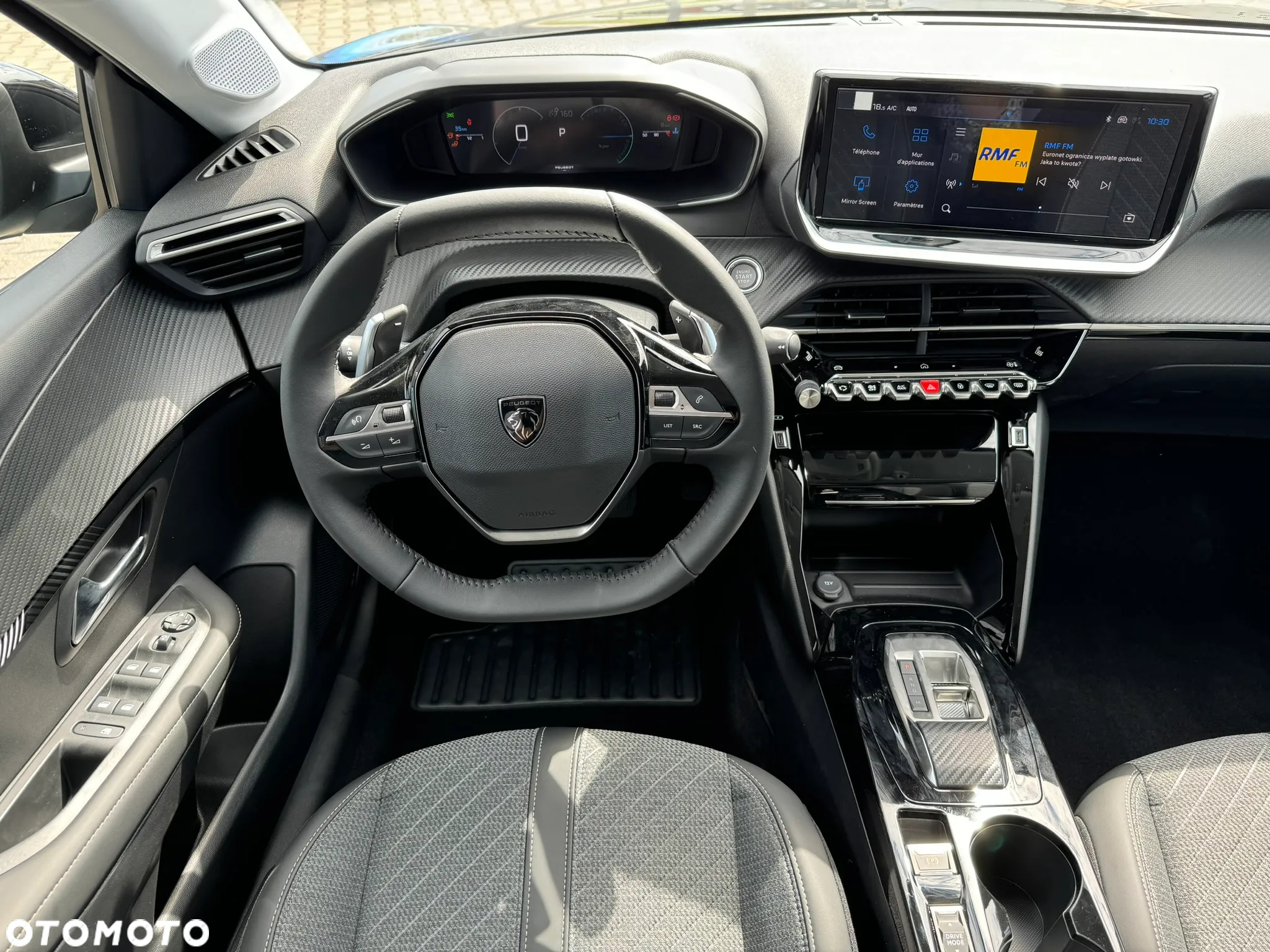 Peugeot 208 e-208 54kWh Allure - 17